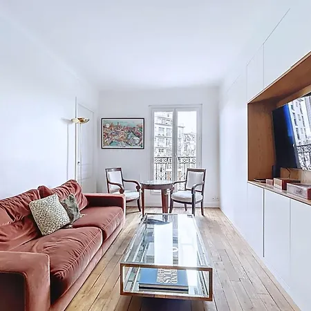 Apartment Family Haven Near The Buttes-chaumont Paris