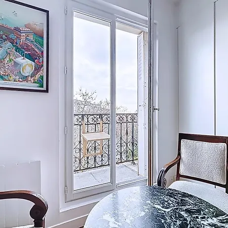 Family Haven Near The Buttes-chaumont *
